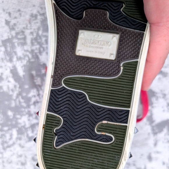 Valentino Garavani Fly Crew Suede Low Top Studded Sneakers Women Size 37 - Picture 7 of 16